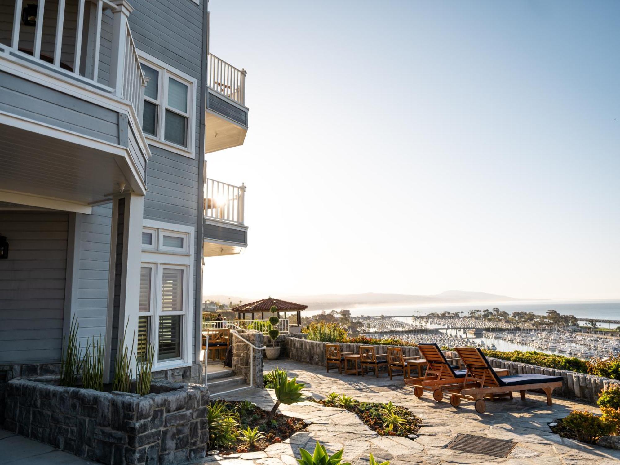 Blue Lantern Inn, A Four Sisters